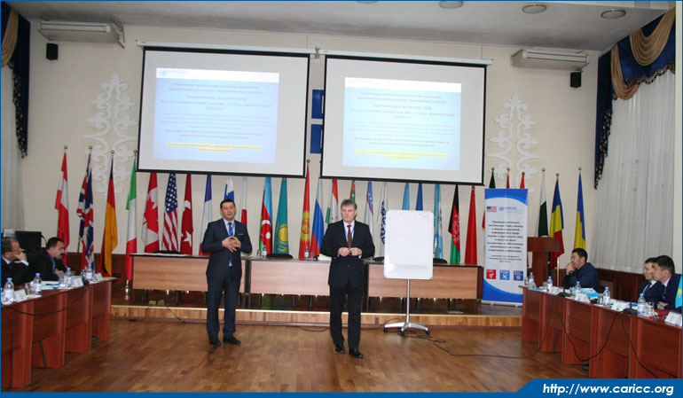 42 28 11 19 Experts m2