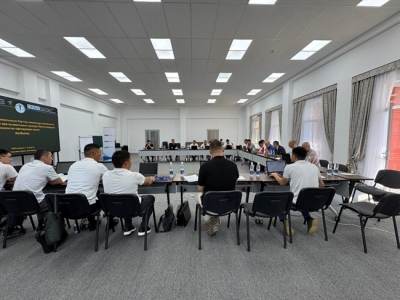 Training on specialized analytical software